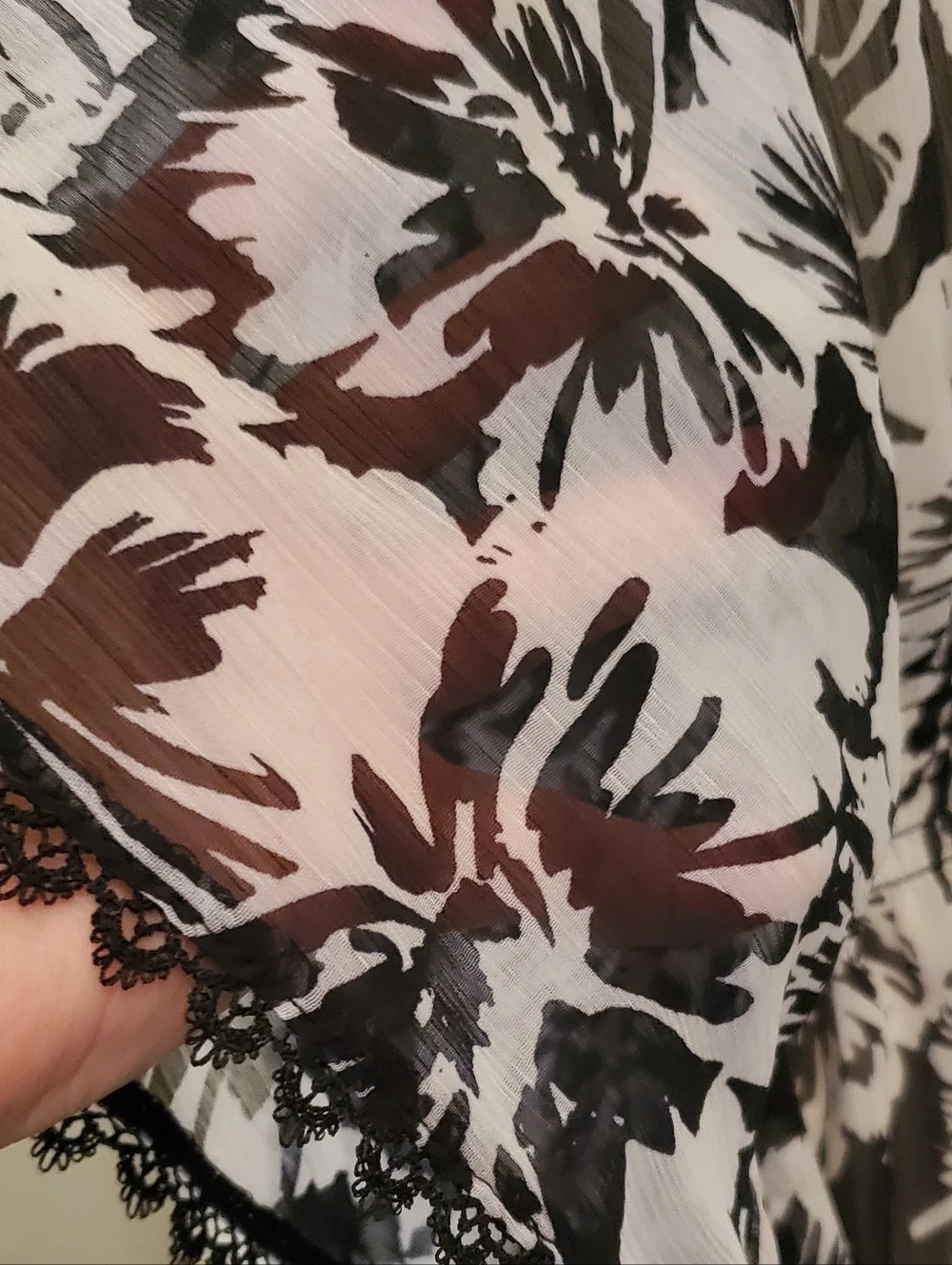 Time And Tru Black And White Floral Lace Trim Swim Cover Up Smocked Waist Size M